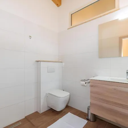 Violette Mit Pool Nahe Stadtzentrum Holiday home *
